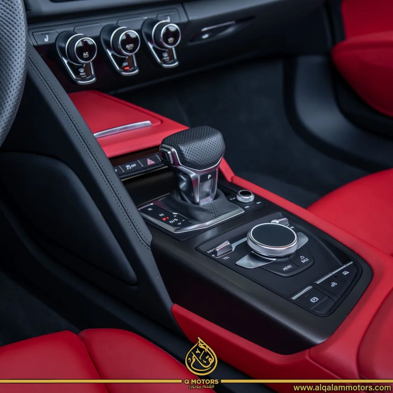 2023 Audi R8 V10 Performance offered by a specialist dealer in Dubai, United Arab Emirates, photo 16 of 26