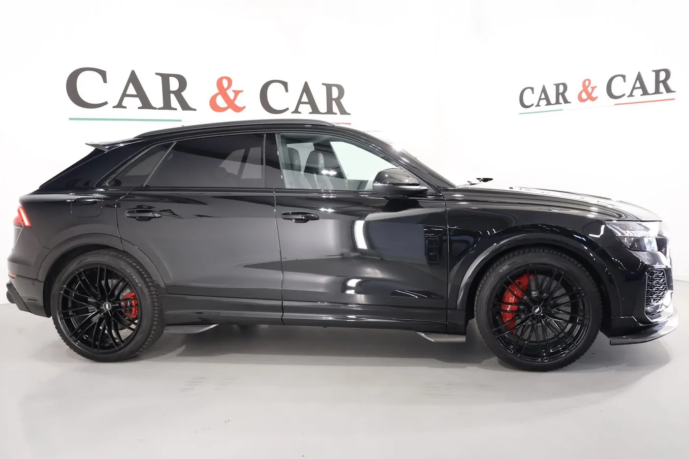 2023 Audi RS Q8 angeboten von einem Supersportwagenhändler in Zibido San Giacomo, Italien, Foto 5 von 25