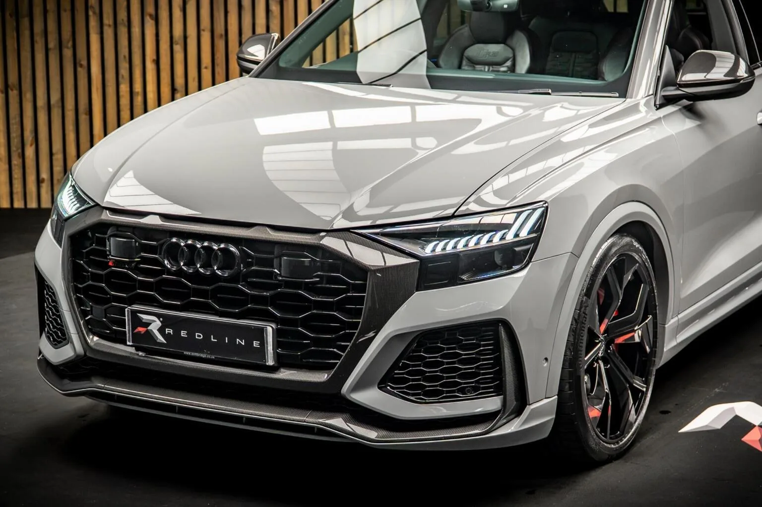 2023 Audi RS Q8 Carbon Black, 13/30