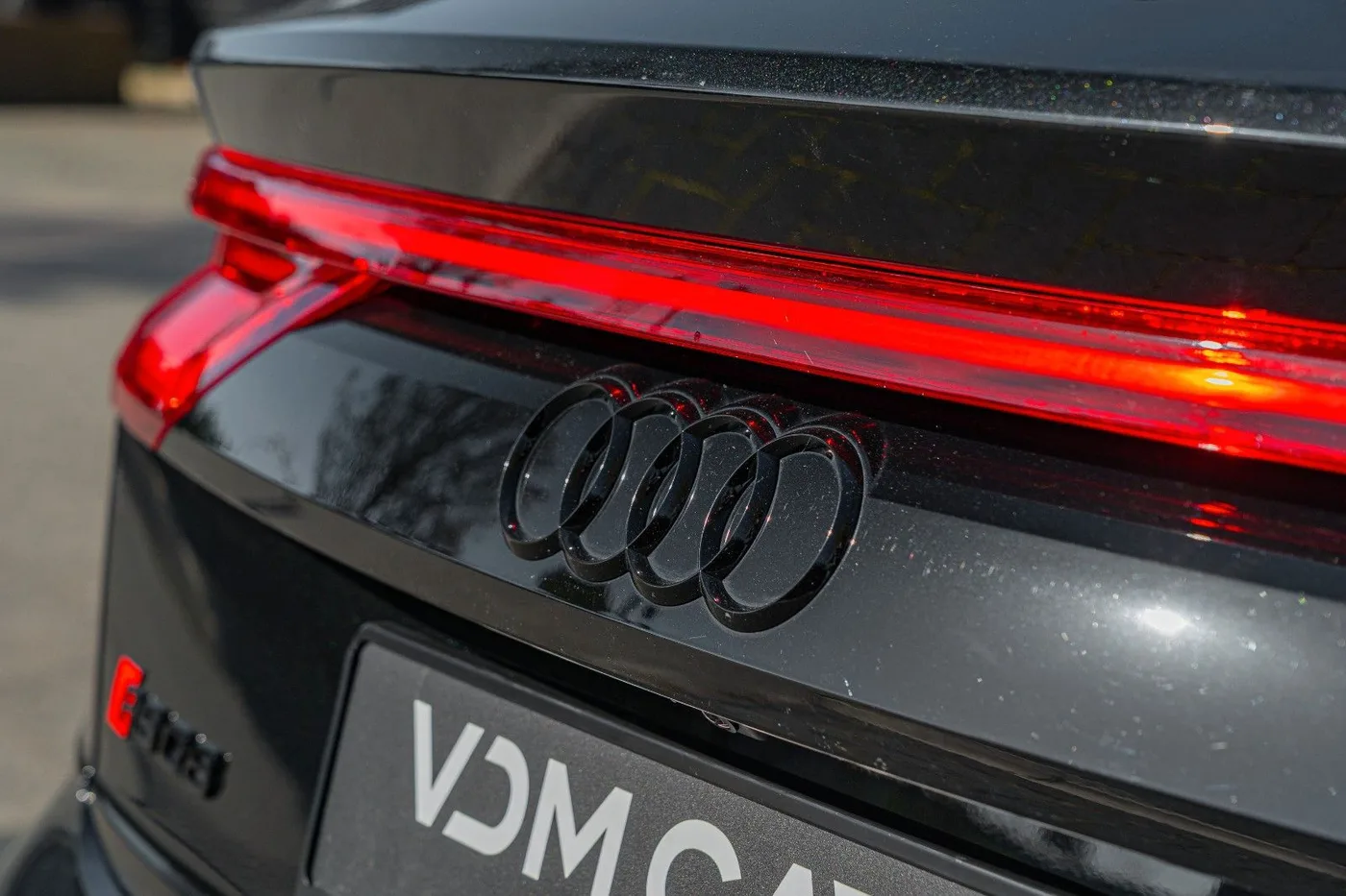 2023 Audi RS Q8 offered by a supercar dealer in Gronau, Germany, photo 12 of 25