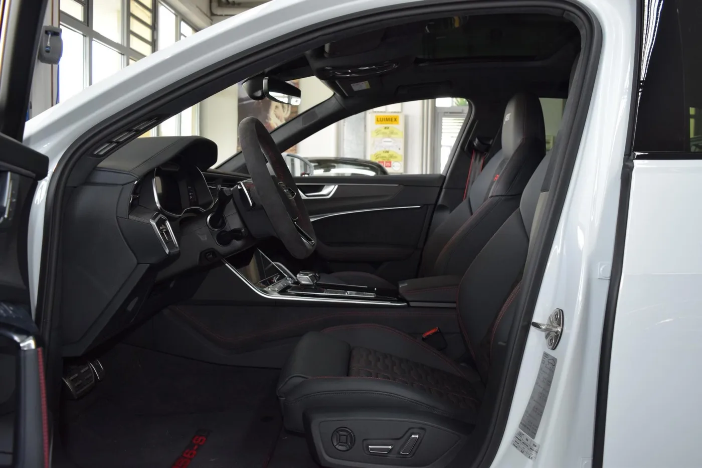 2023 Audi RS6 Avant ABT Power S offered by a specialist dealer in Pfaffenhofen an der Ilm, Germany, photo 5 of 15