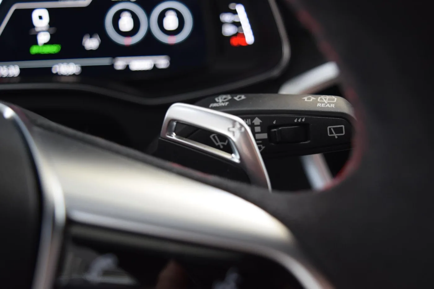 2023 Audi RS6 Avant ABT Power S offered by a specialist dealer in Pfaffenhofen an der Ilm, Germany, photo 12 of 15
