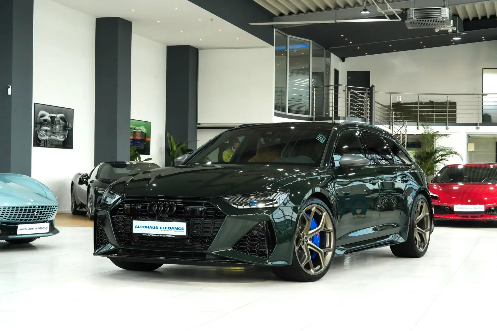 2023 Audi RS6 Avant performance angeboten von einem Fachhändler in Köln, Deutschland, Hauptfoto
