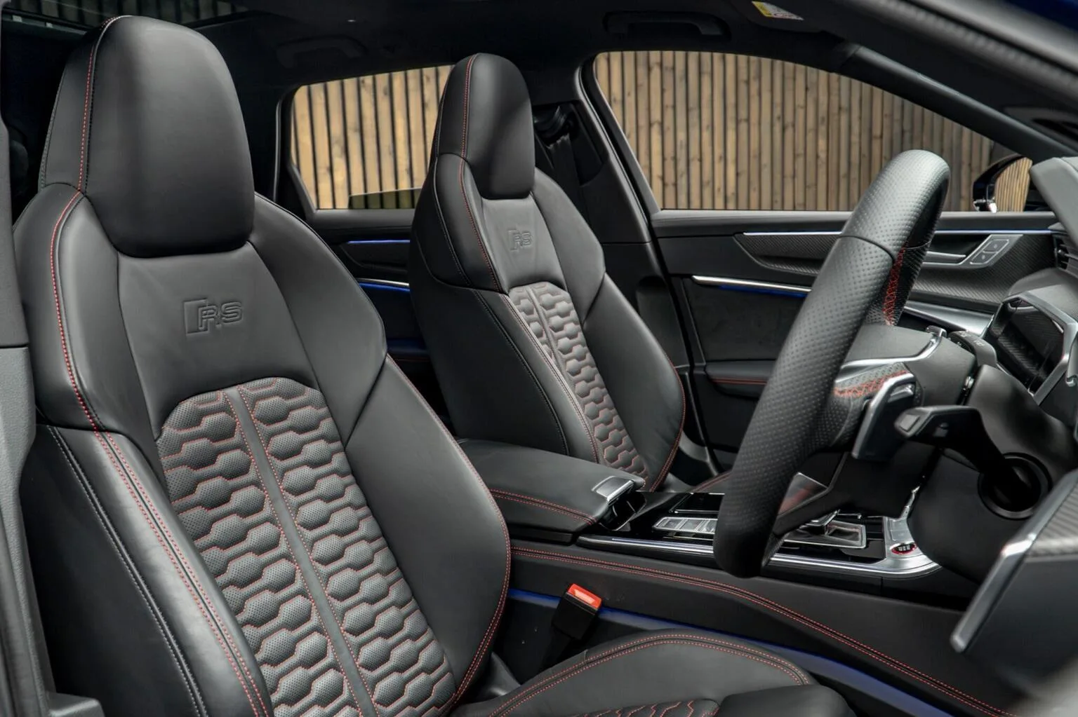 2023 Audi RS6 Avant Vorsprung, 2/30