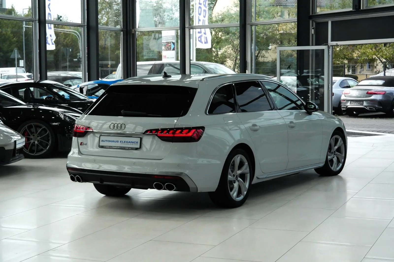 2023 Audi S4 Avant, 2/30