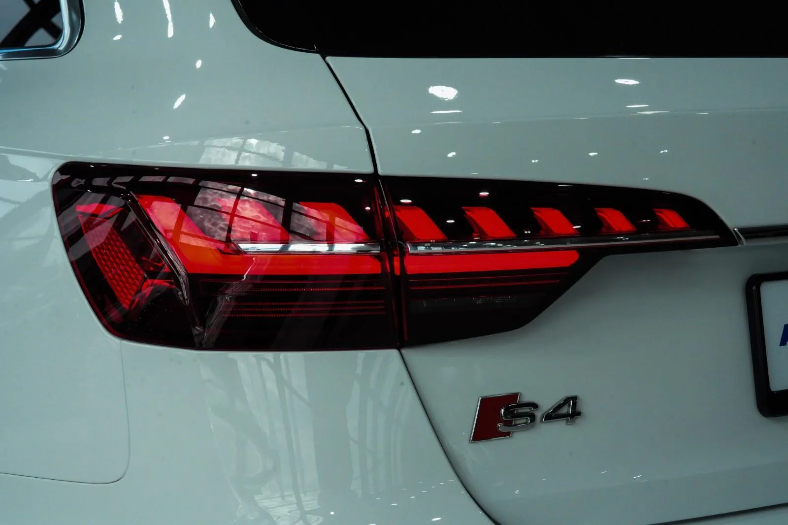 2023 Audi S4 Avant, 11/30