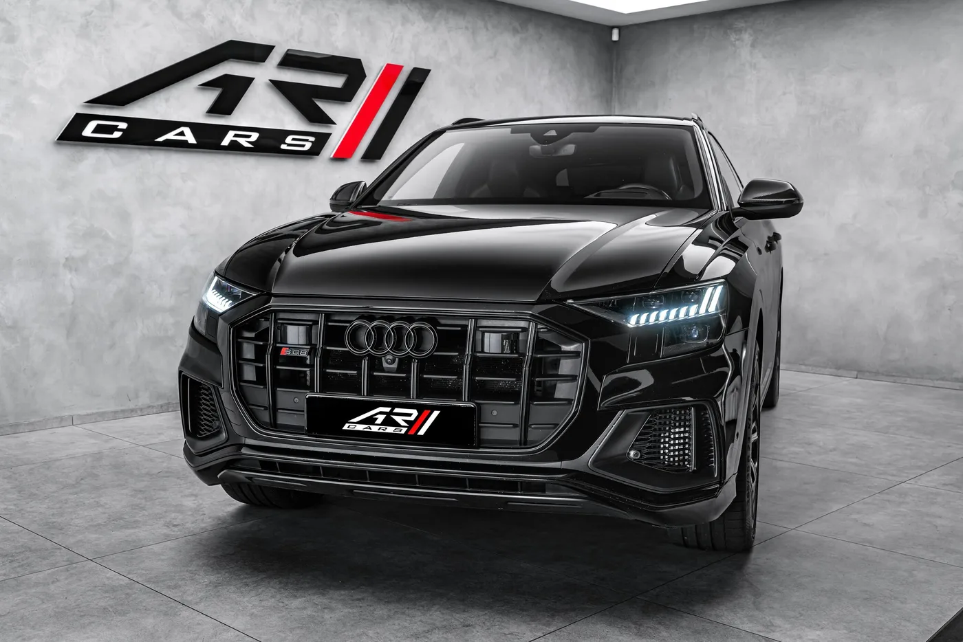 2023 Audi SQ8 competition plus angeboten von einem Fachhändler in Ostrava, Tschechien, Foto 2 von 15
