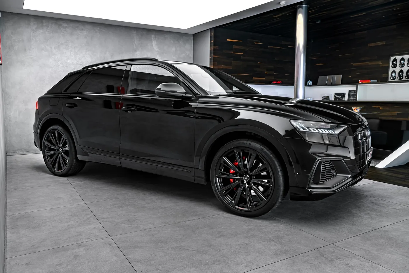 2023 Audi SQ8 competition plus angeboten von einem Fachhändler in Ostrava, Tschechien, Foto 3 von 15