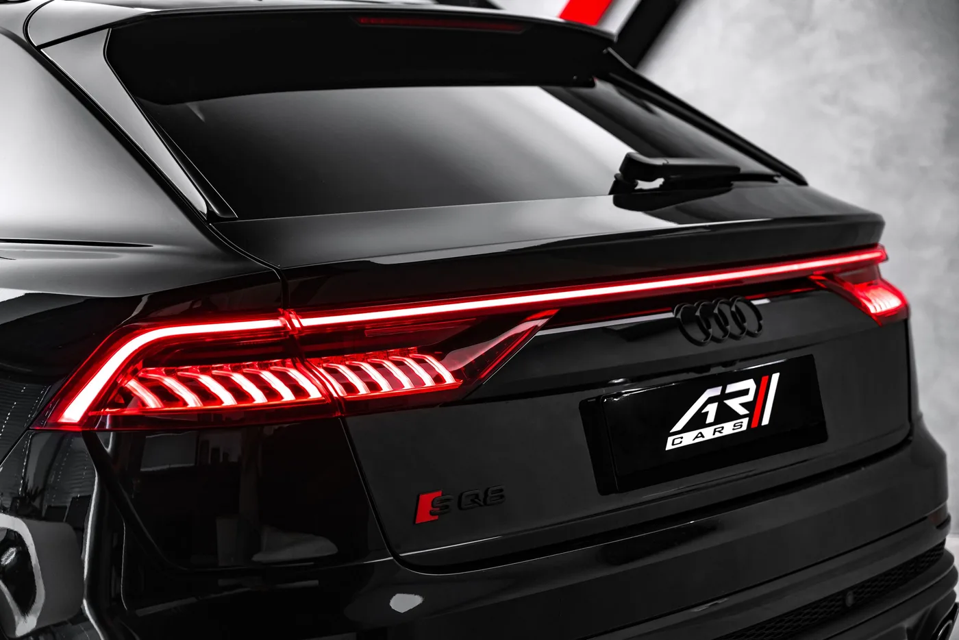 2023 Audi SQ8 competition plus angeboten von einem Fachhändler in Ostrava, Tschechien, Foto 10 von 15