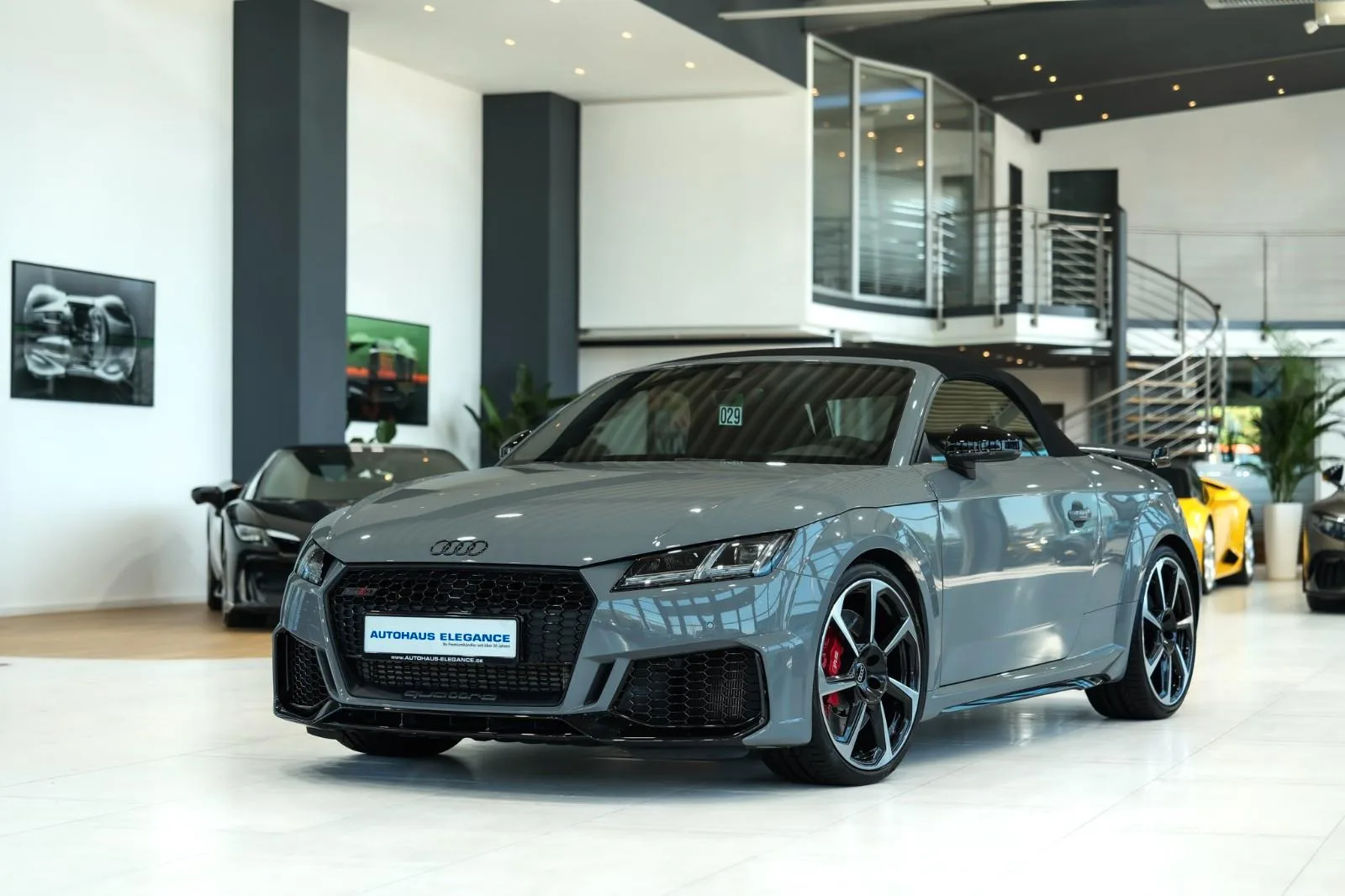 2023 Audi TT RS Roadster, 29/30