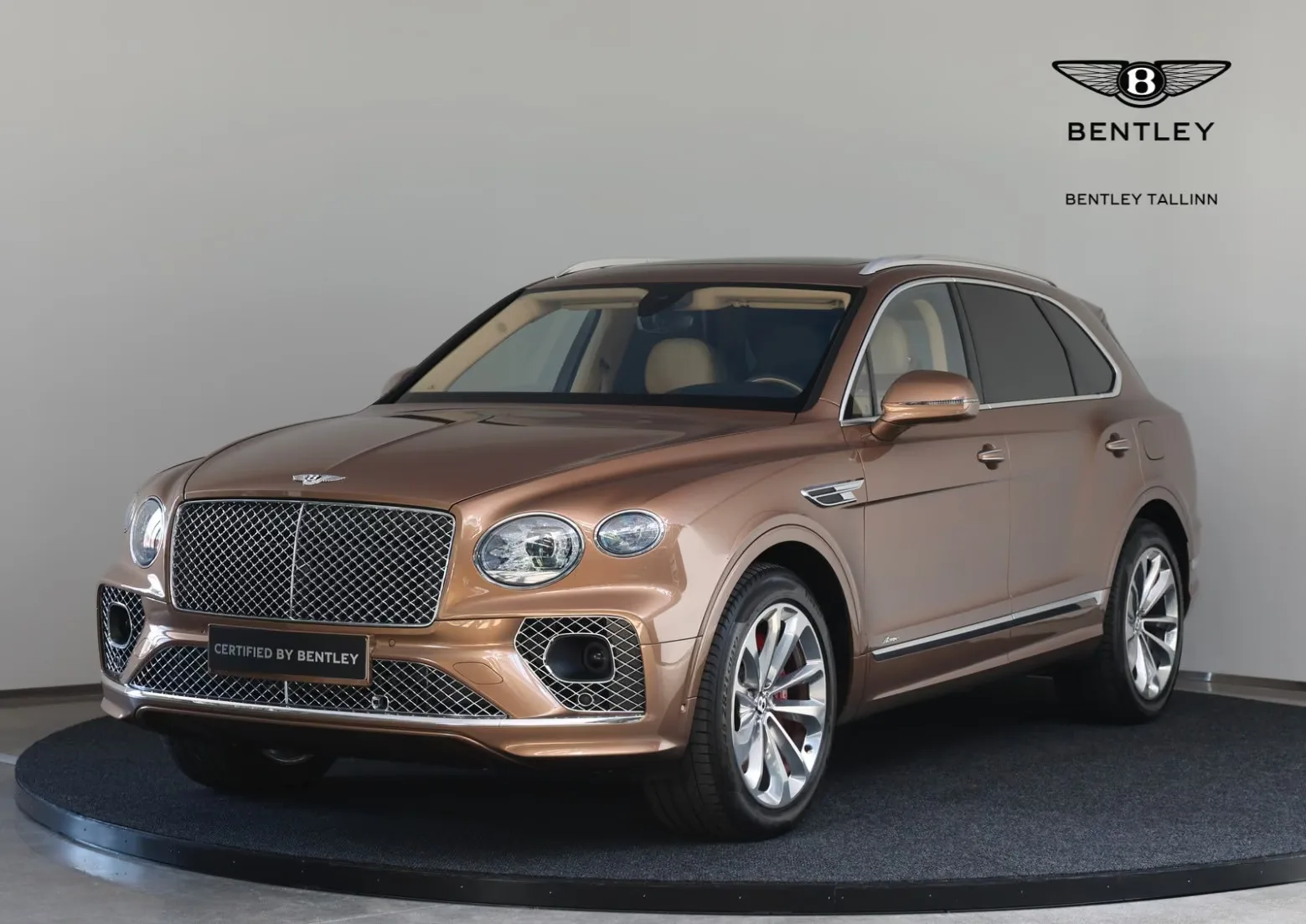 2023 Bentley Bentayga Azure Hybrid angeboten von einem Fachhändler in Tallinn, Estland, Hauptfoto