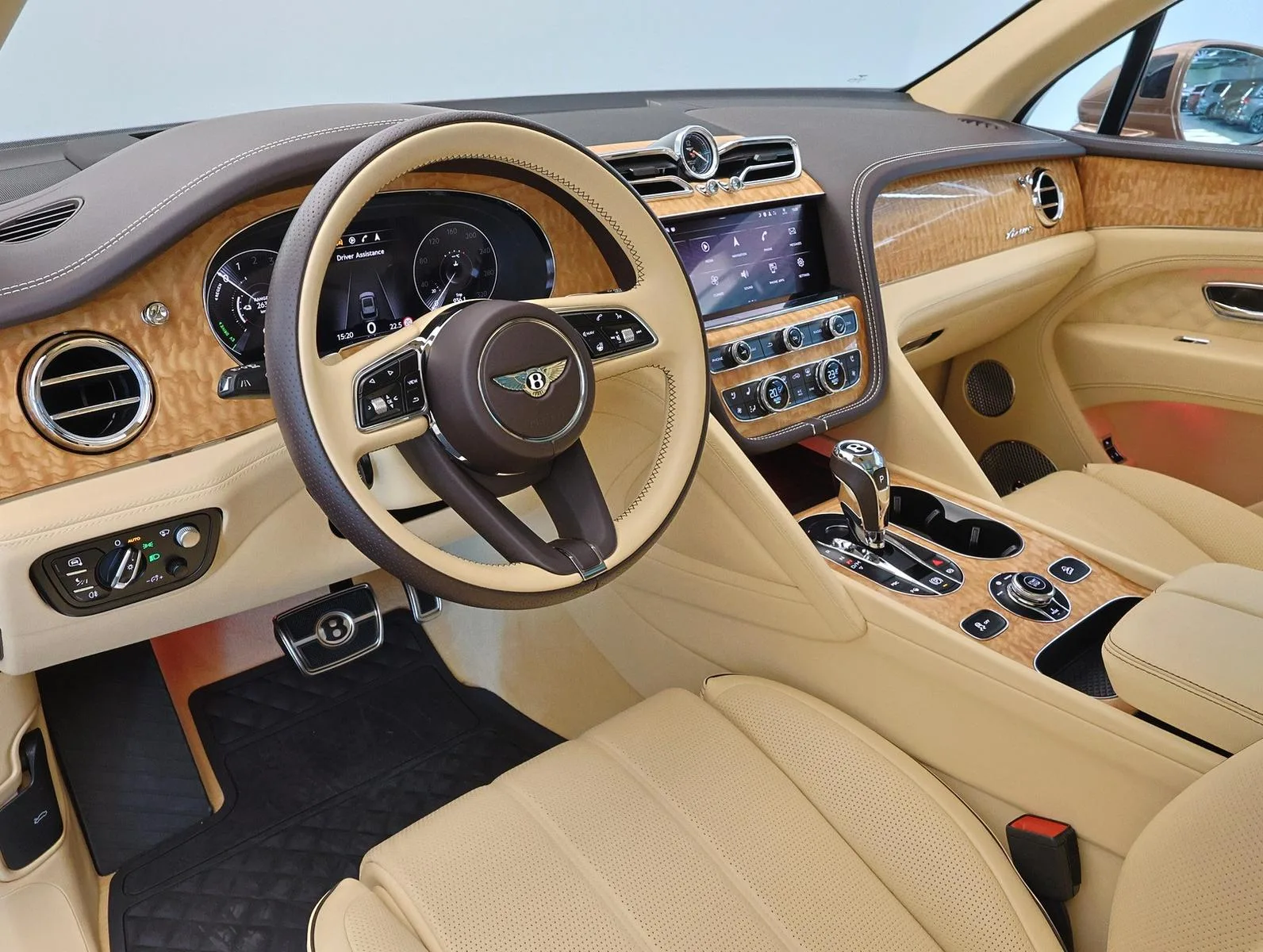 2023 Bentley Bentayga Azure Hybrid, 7/22
