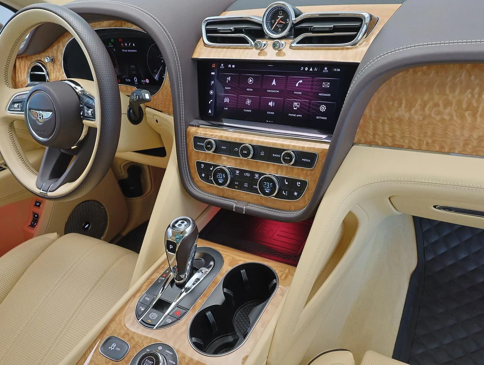2023 Bentley Bentayga Azure Hybrid, 12/22