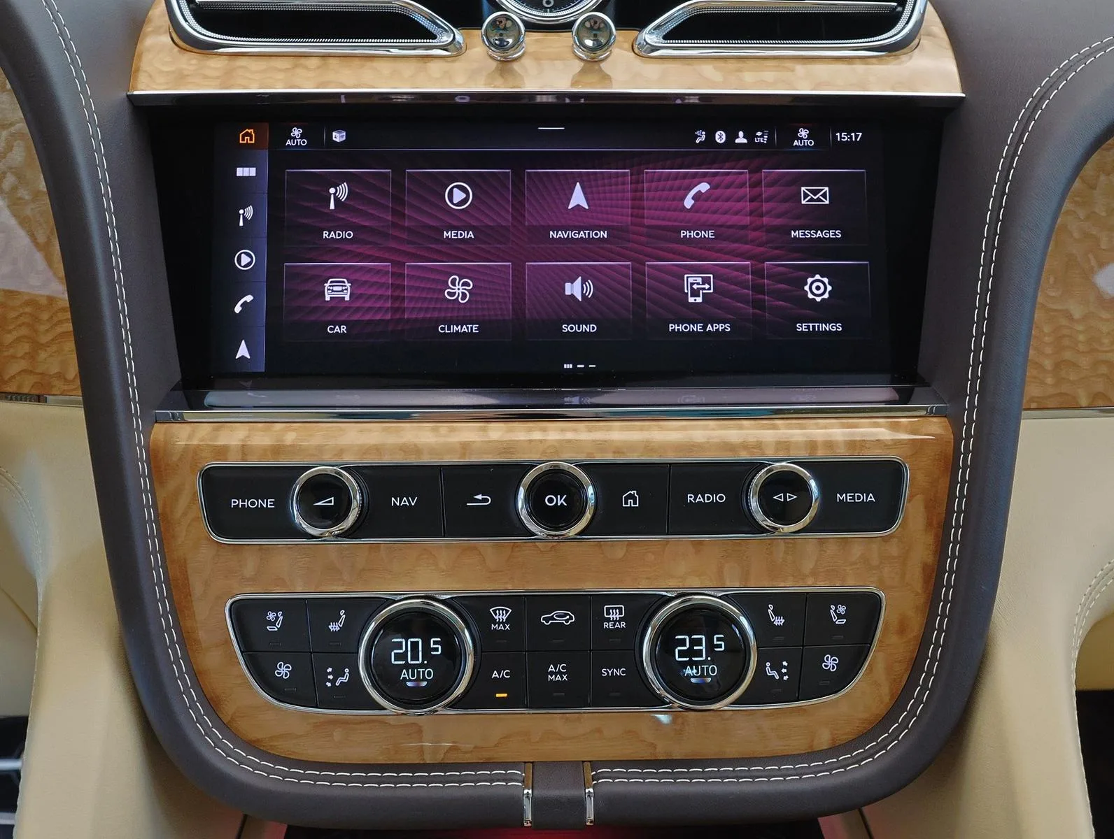 2023 Bentley Bentayga Azure Hybrid, 14/22