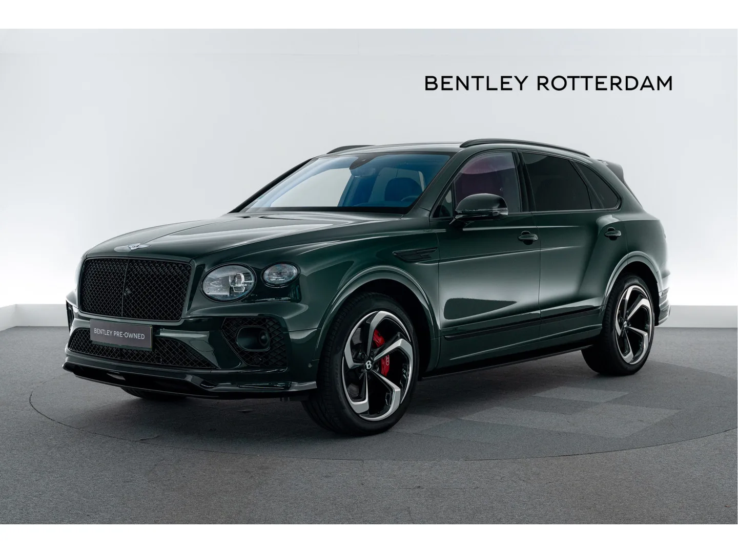 2023 Bentley Bentayga S proposée par un concessionnaire spécialisé à Leusden, Pays-Bas, photo principale