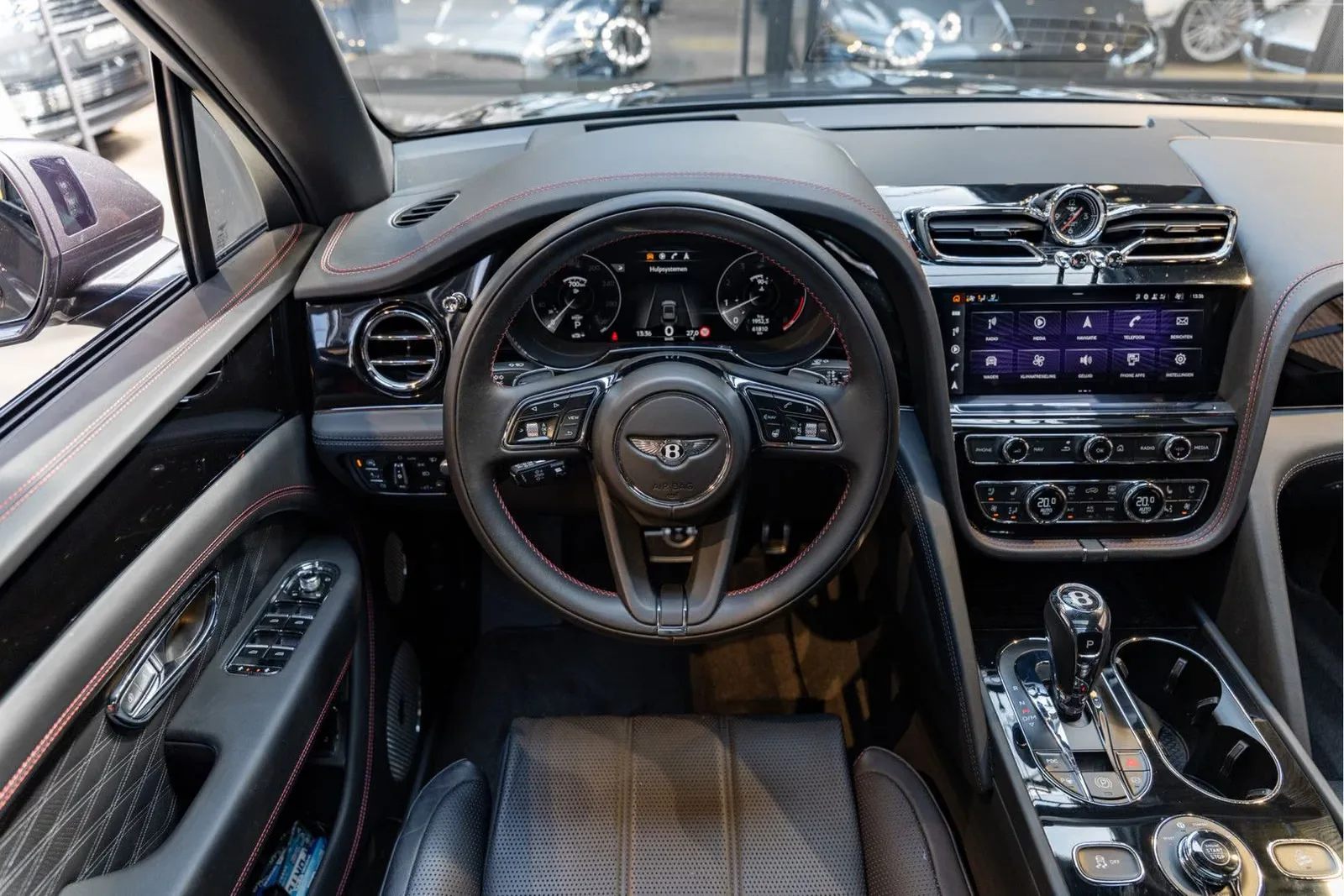 2023 Bentley Bentayga EWB Azure, 7/30