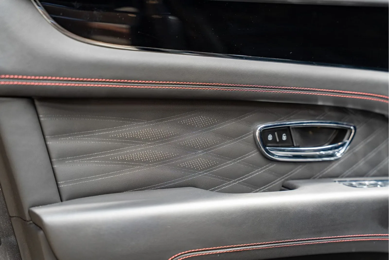 2023 Bentley Bentayga EWB Azure, 26/30