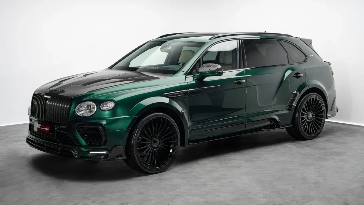 2023 Bentley Bentayga EWB proposée par un concessionnaire spécialisé à Dubai, Émirats arabes unis, photo 2 sur 25