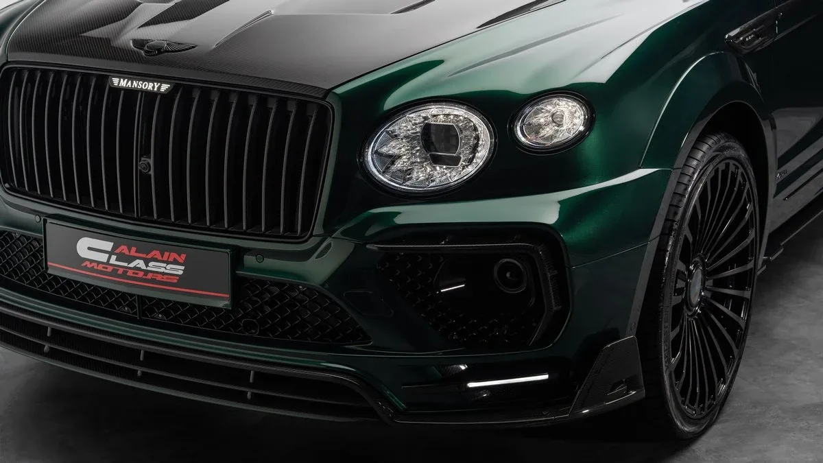 2023 Bentley Bentayga EWB proposée par un concessionnaire spécialisé à Dubai, Émirats arabes unis, photo 7 sur 25