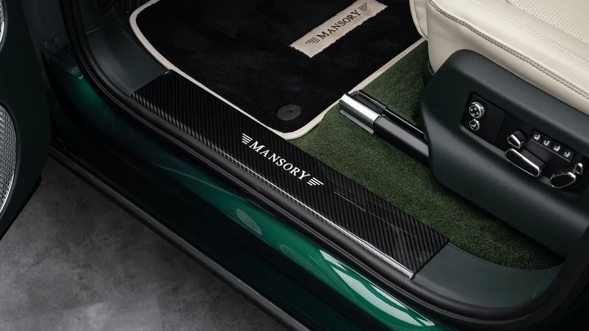 2023 Bentley Bentayga EWB proposée par un concessionnaire spécialisé à Dubai, Émirats arabes unis, photo 13 sur 25