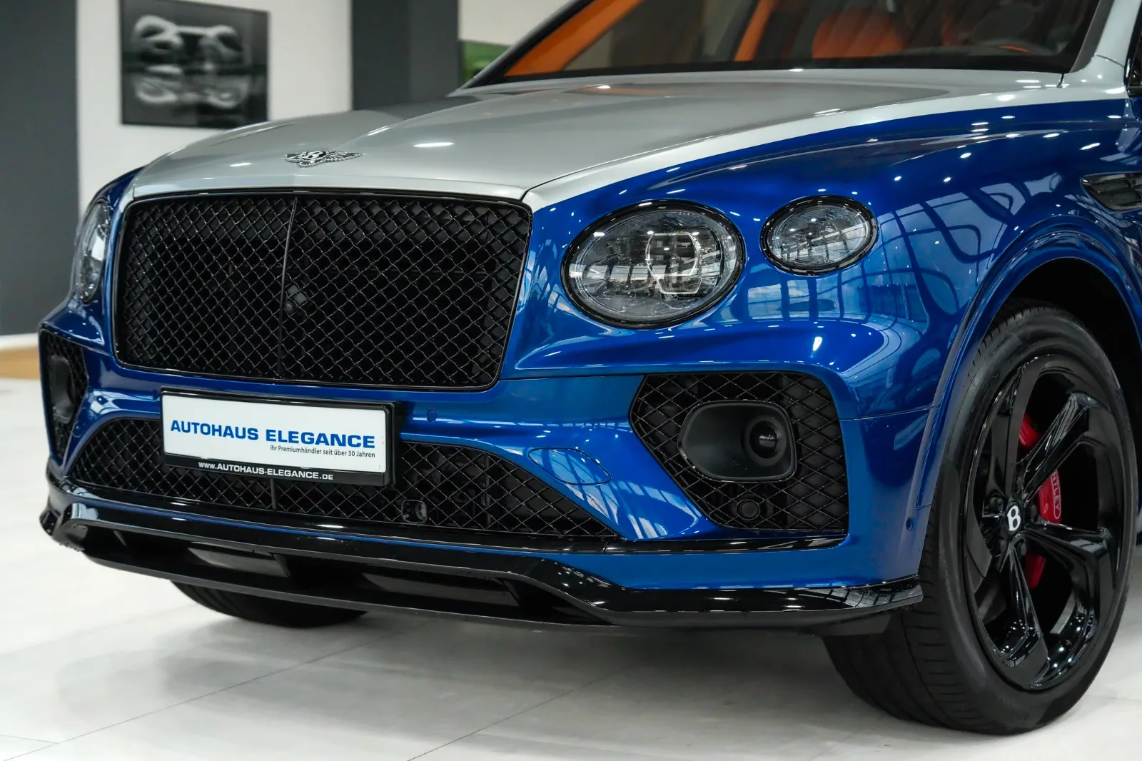 2023 Bentley Bentayga Hybrid S, 8/30