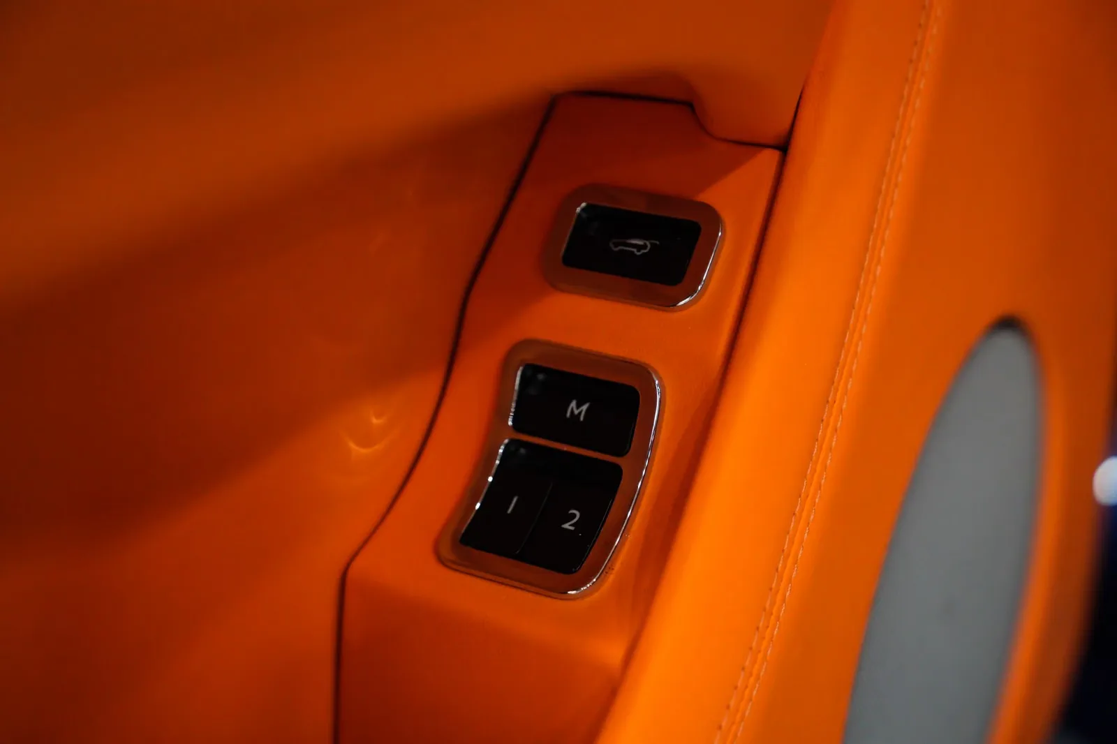2023 Bentley Bentayga Hybrid S, 21/30
