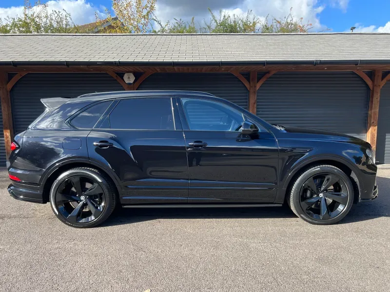 2023 Bentley Bentayga Hybrid, 24/27