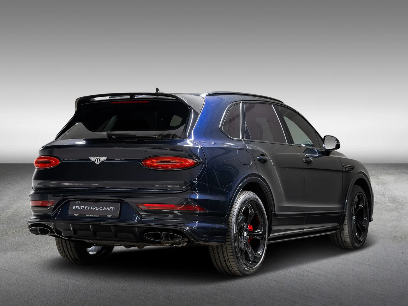 2023 Bentley Bentayga S angeboten von einem offiziellen Bentley-Vertragshändler in Leusden, Niederlande, Foto 7 von 15