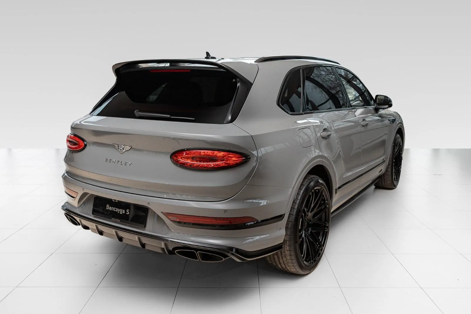 2023 Bentley Bentayga S, 6/28