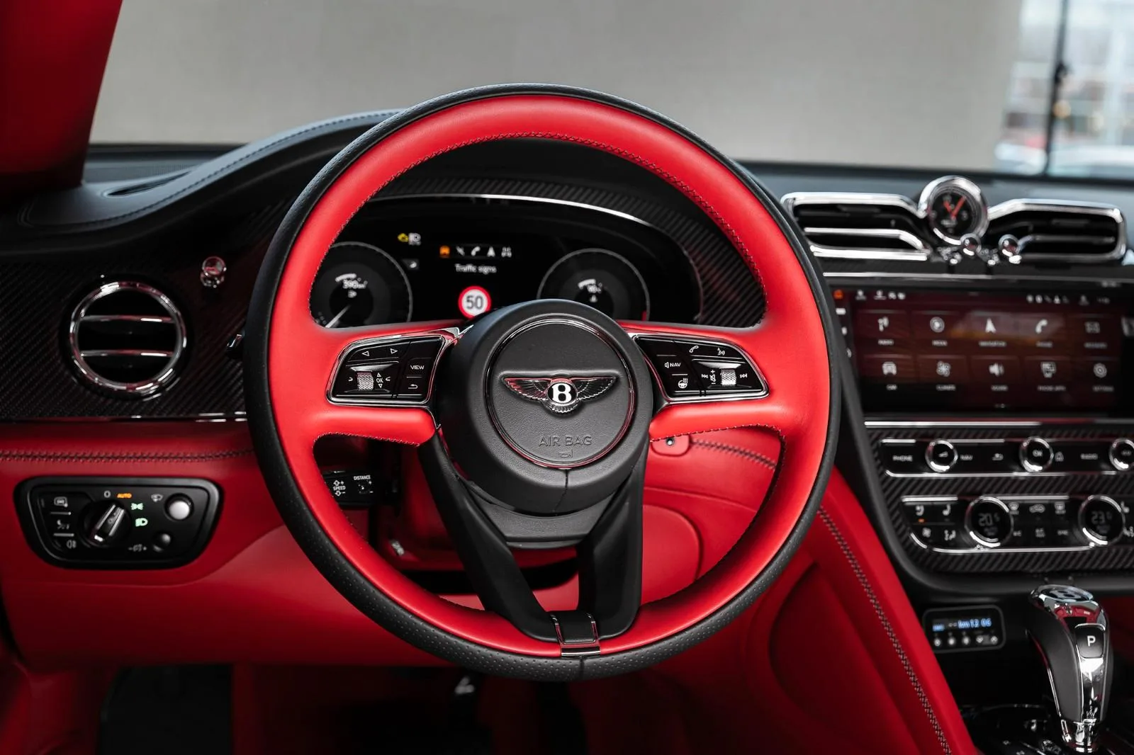 2023 Bentley Bentayga S, 19/28