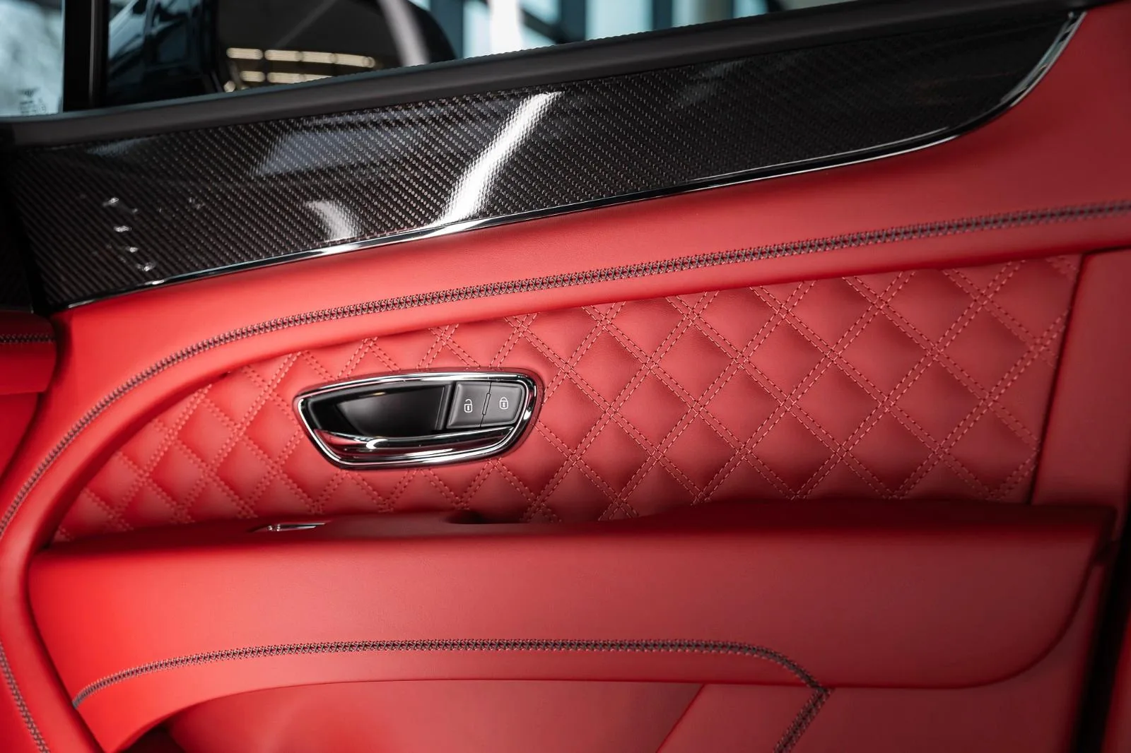 2023 Bentley Bentayga S, 27/28