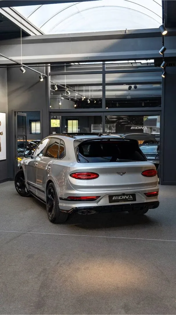 2023 Bentley Bentayga S, 22/30