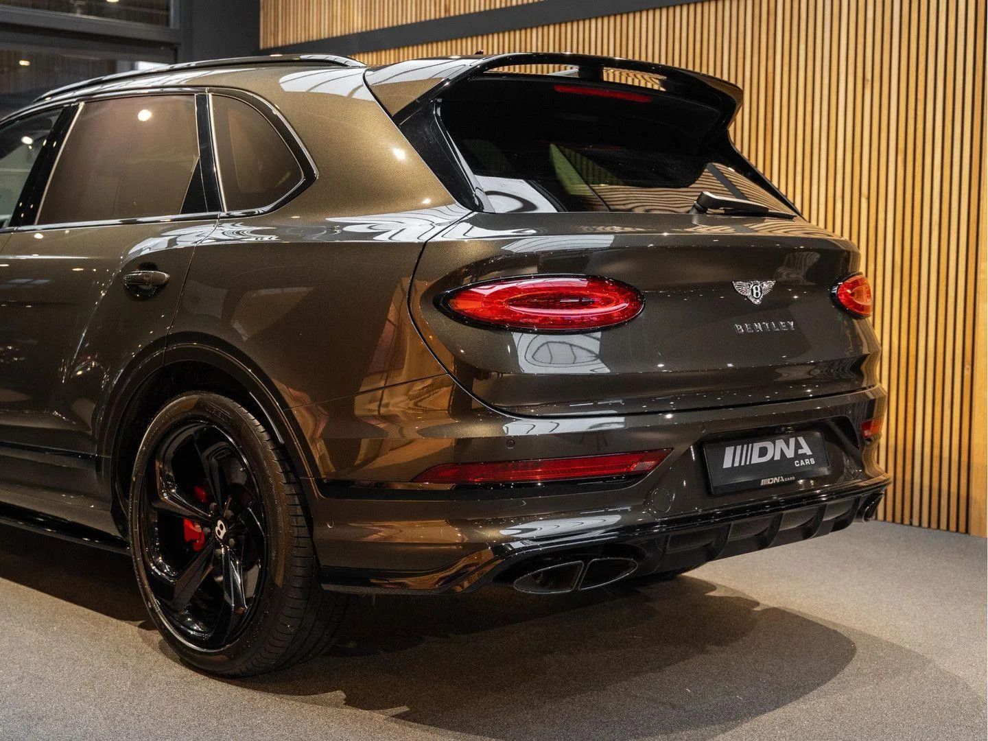 2023 Bentley Bentayga S, 11/30