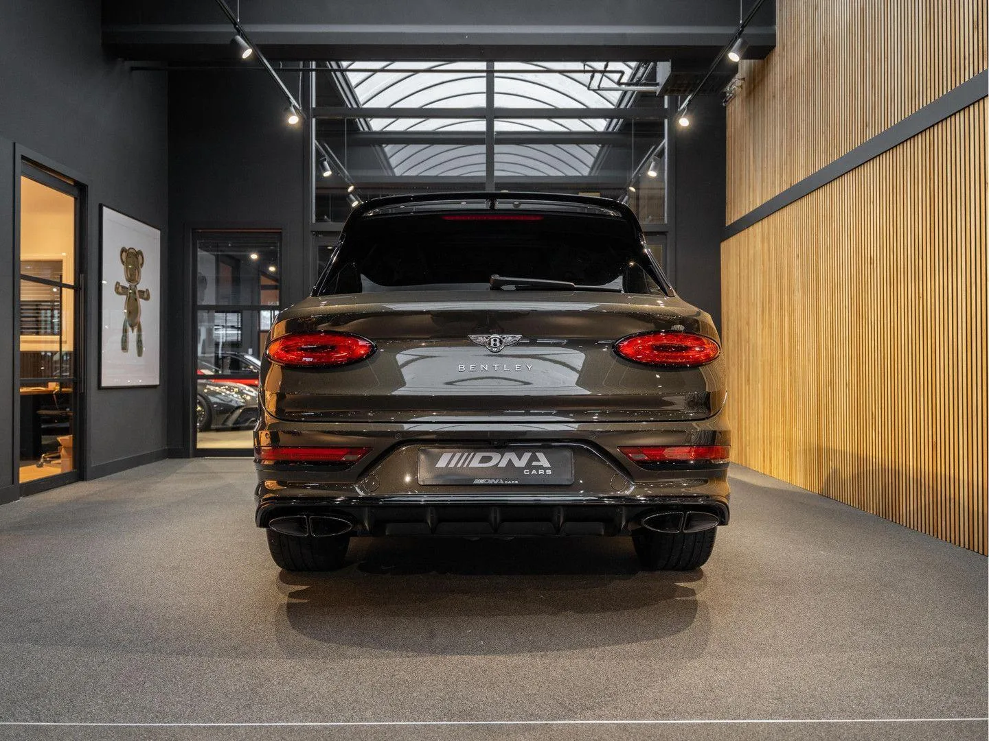 2023 Bentley Bentayga S, 18/30