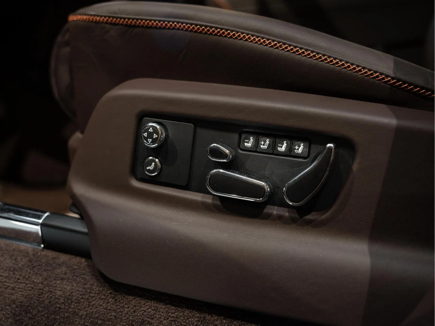 2023 Bentley Bentayga S, 24/30