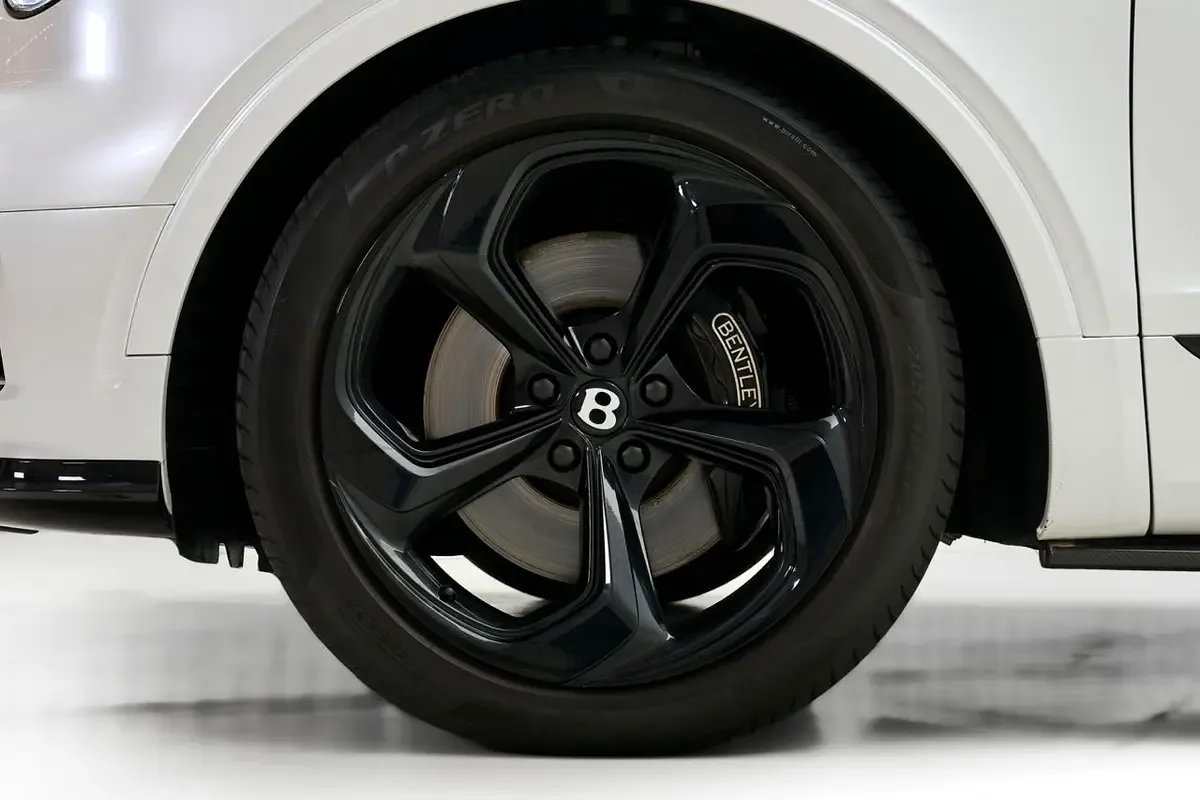 2023 Bentley Bentayga S, 8/13