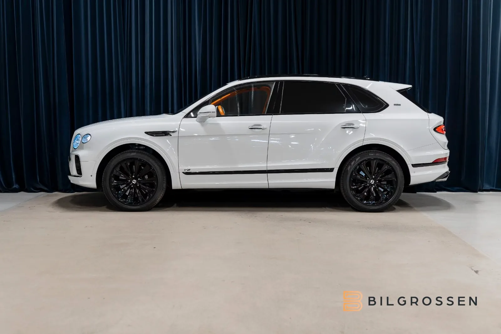 2023 Bentley Bentayga V8 First Edition, 2/28