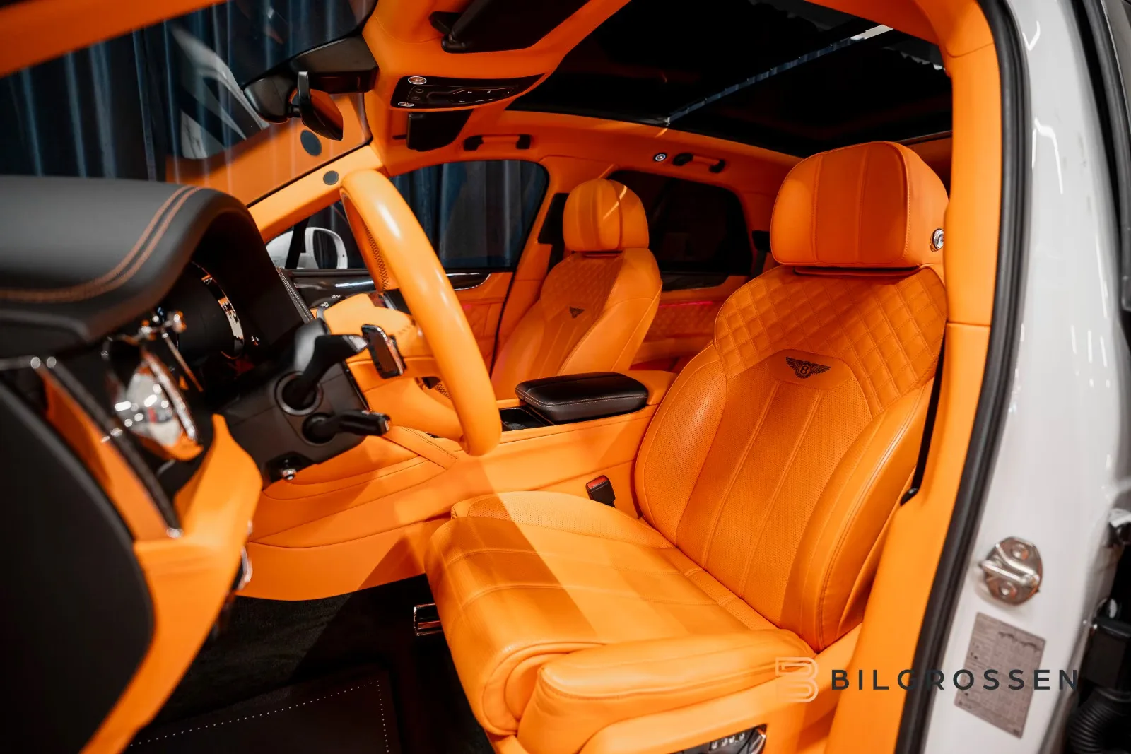 2023 Bentley Bentayga V8 First Edition, 18/28