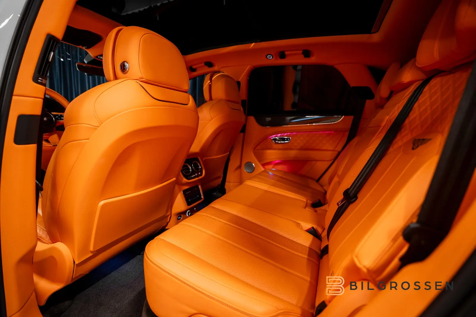 2023 Bentley Bentayga V8 First Edition, 19/28