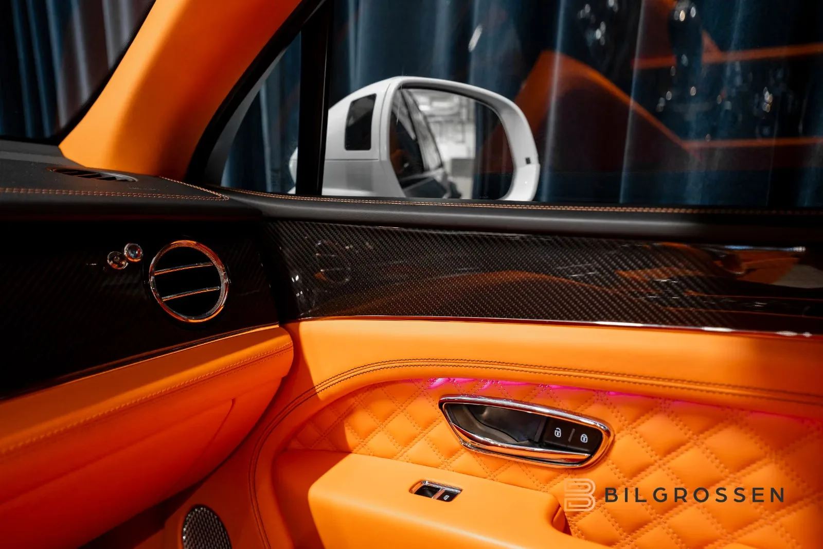 2023 Bentley Bentayga V8 First Edition, 26/28
