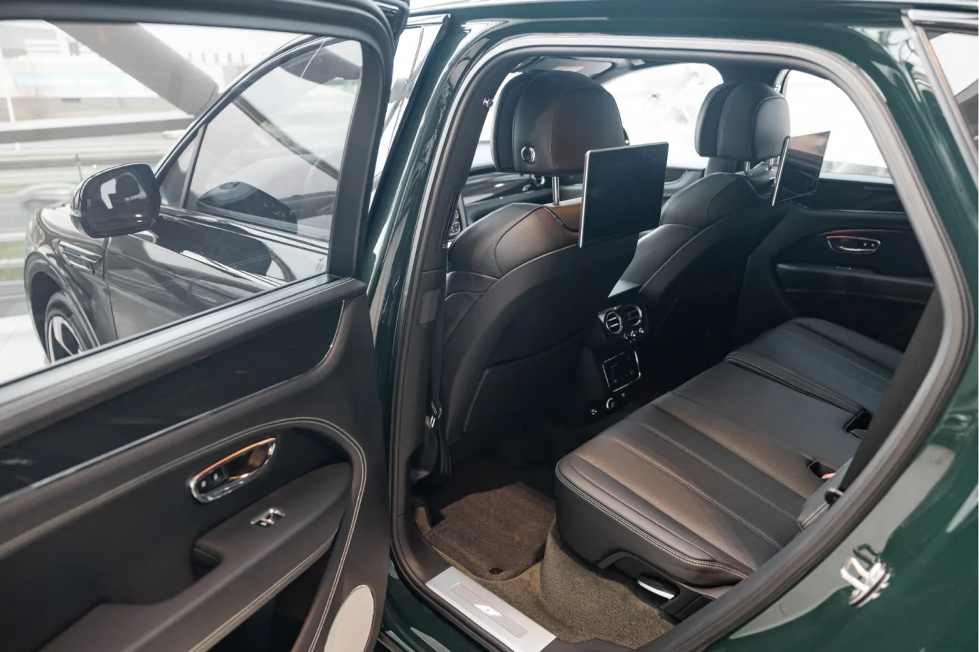 2023 Bentley Bentayga S V8 angeboten von einem offiziellen McLaren und Morgan-Vertragshändler in Utrecht, Niederlande, Foto 9 von 25