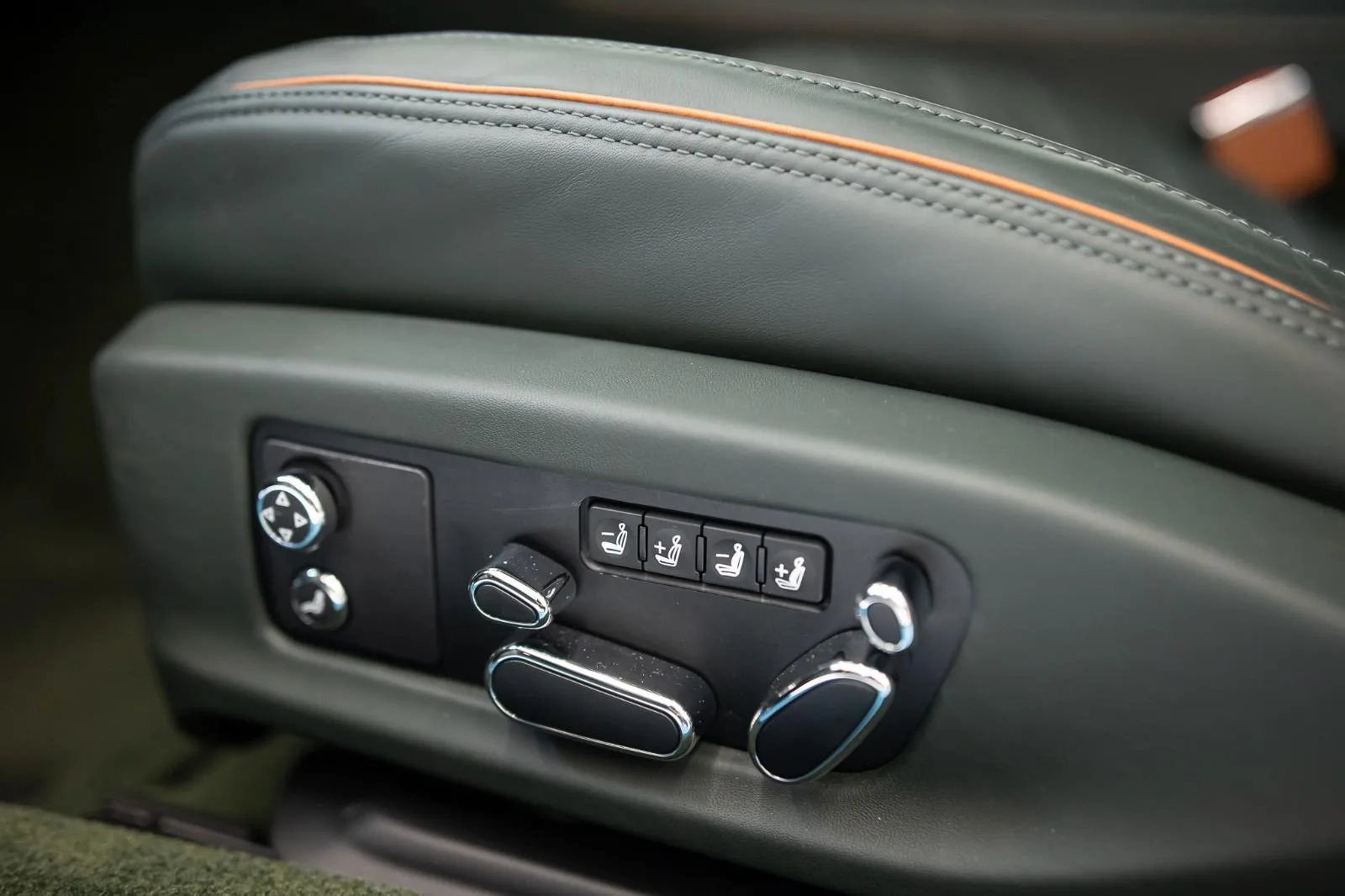 2023 Bentley Continental GT Azure V8, 21/24