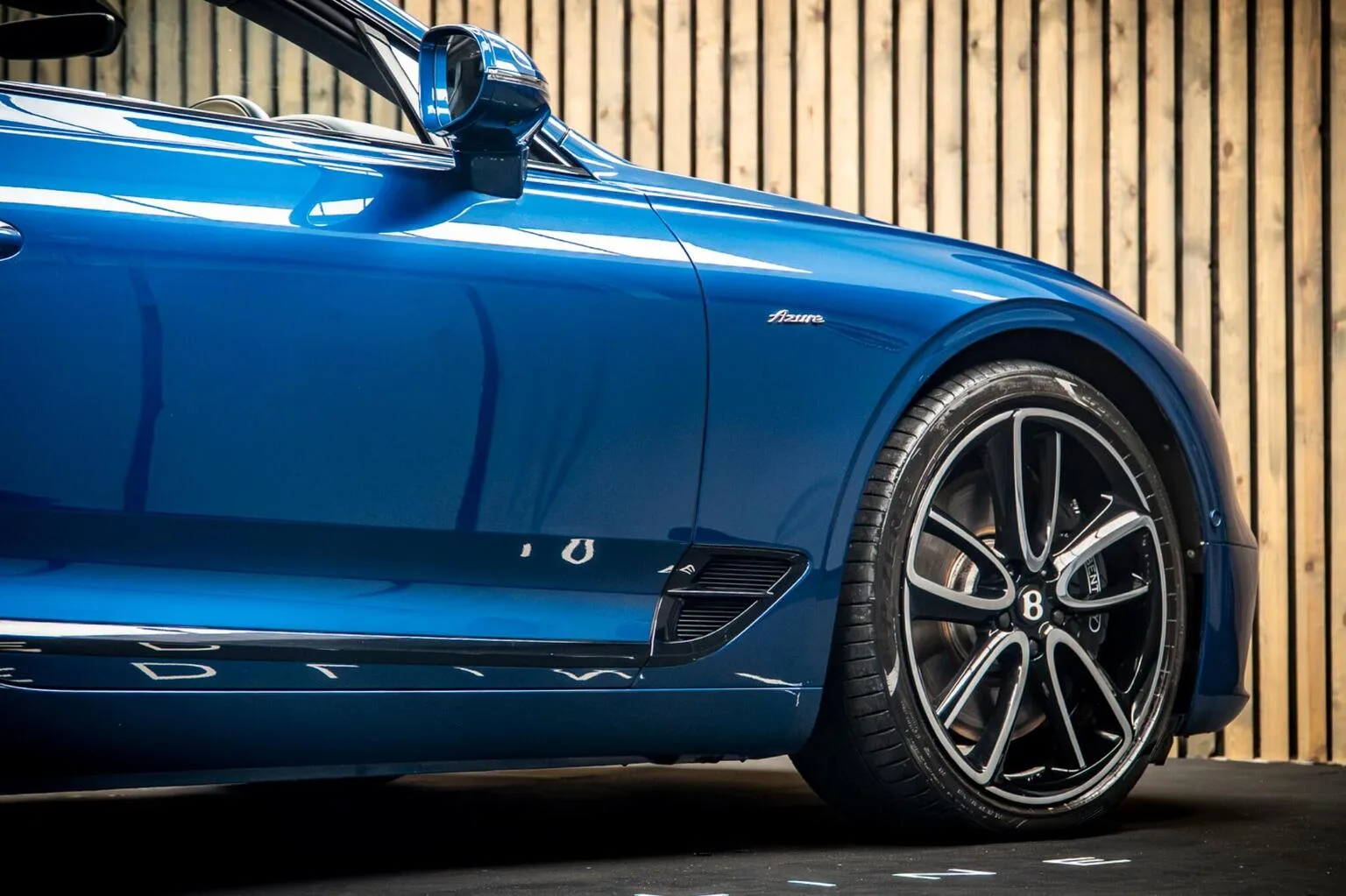 2023 Bentley Continental GT Azure, 13/30