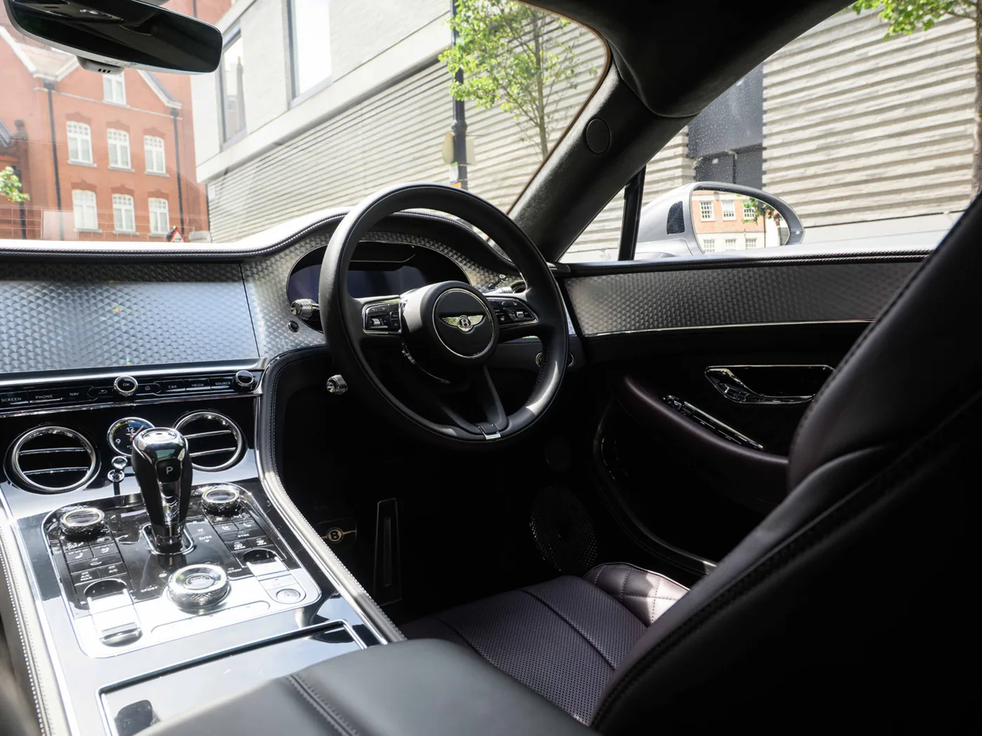 2023 Bentley Continental GT proposée par un groupe de concessions agréées à London, Royaume-Uni, photo 9 sur 25