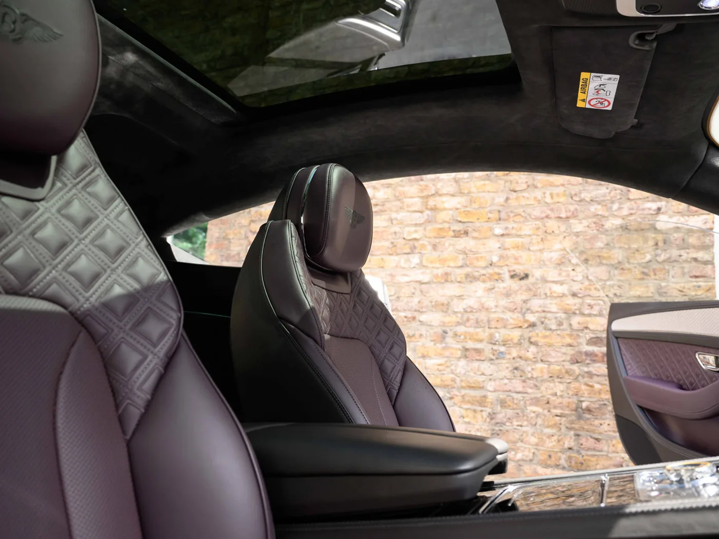 2023 Bentley Continental GT proposée par un groupe de concessions agréées à London, Royaume-Uni, photo 20 sur 25