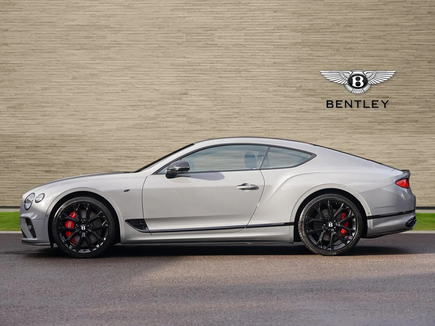 2023 Bentley Continental GT S angeboten von einer Vertragshändlergruppe in Ripley, Vereinigtes Königreich, Foto 5 von 25