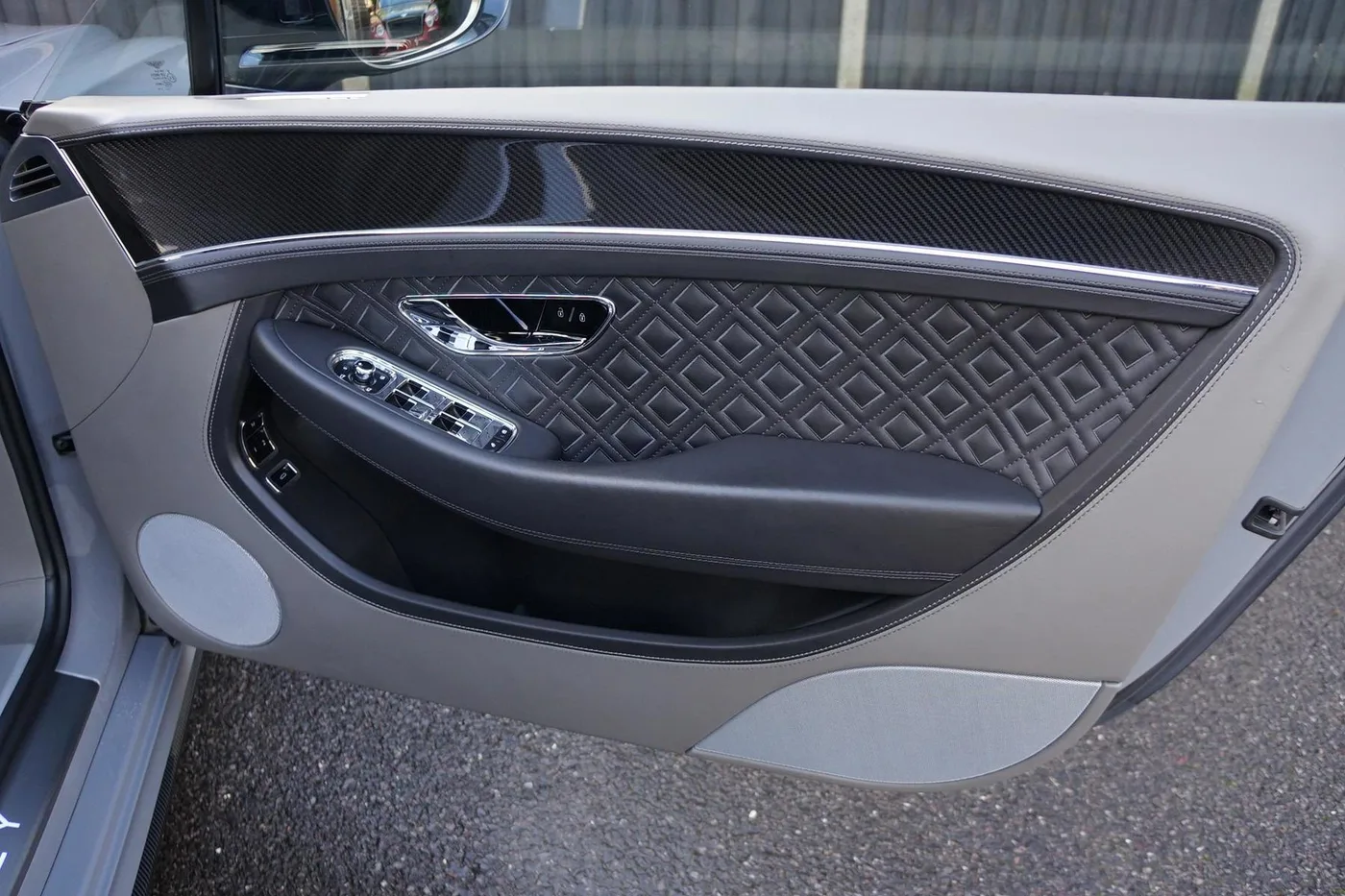 2023 Bentley Continental GT S angeboten von einer Vertragshändlergruppe in Ripley, Vereinigtes Königreich, Foto 12 von 25