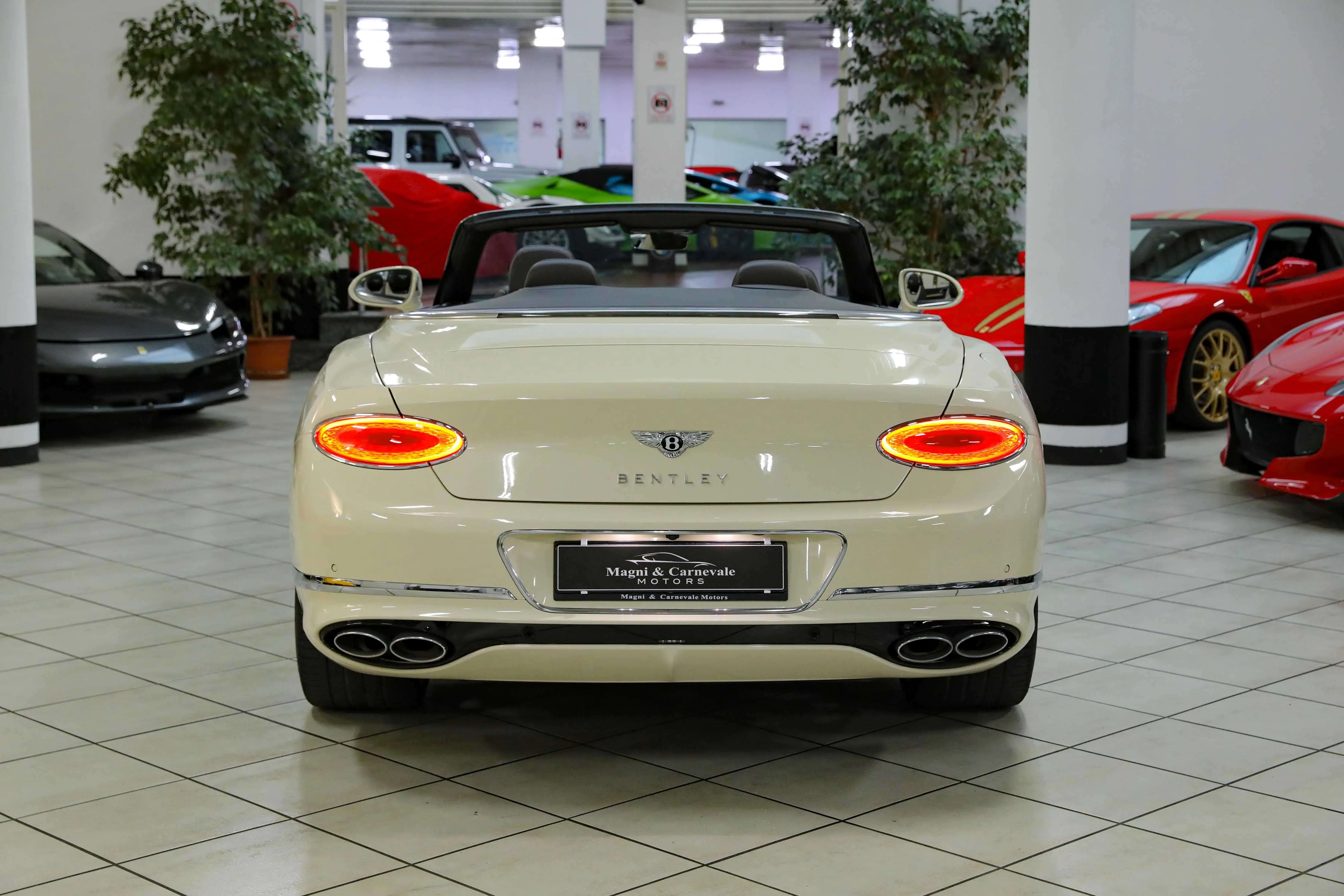 2023 Bentley Continental GTC Azure, 6/15