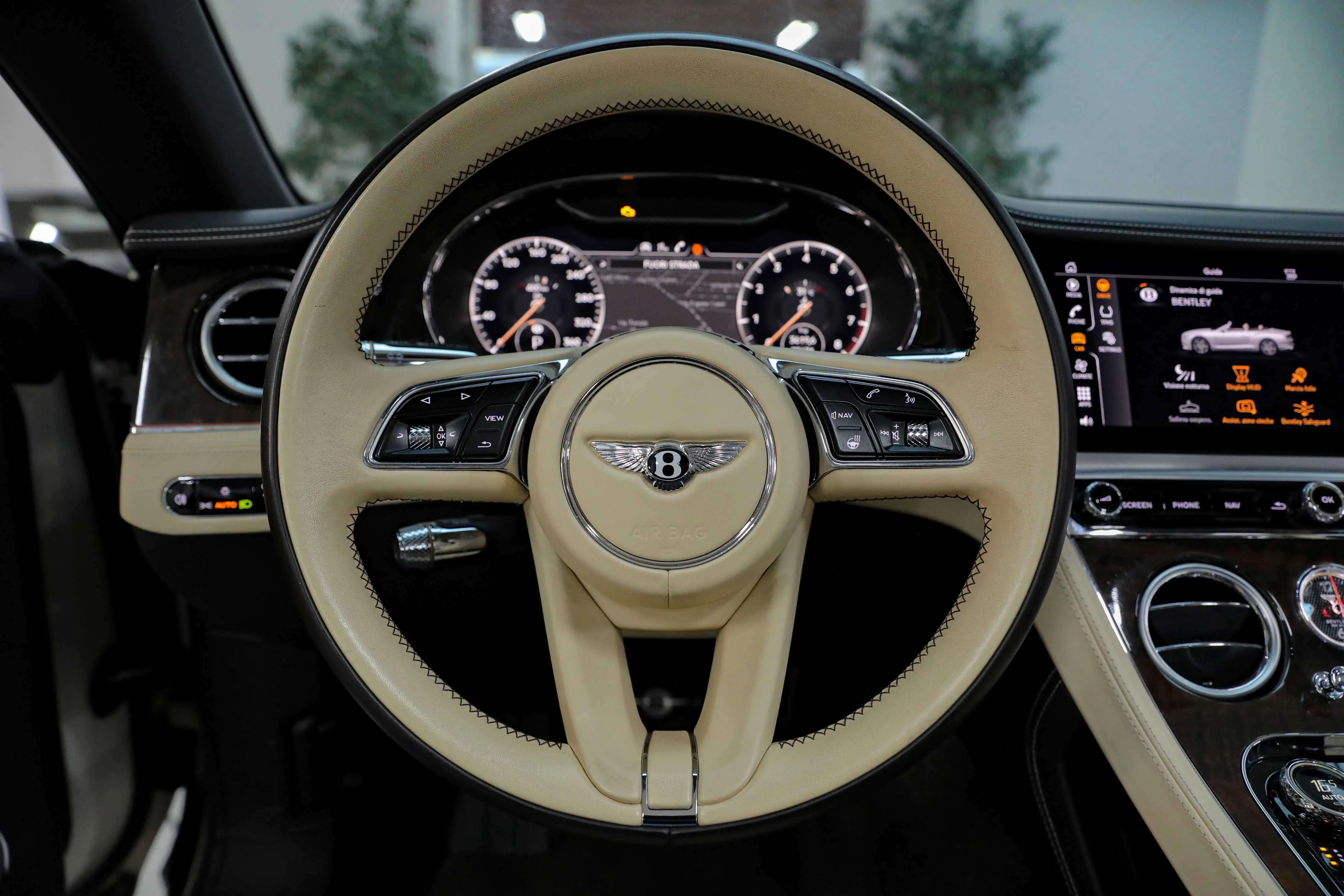 2023 Bentley Continental GTC Azure, 11/15