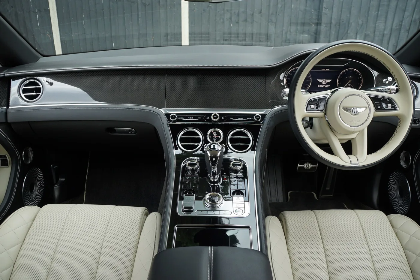 2023 Bentley Continental GTC angeboten von einer Vertragshändlergruppe in Ripley, Vereinigtes Königreich, Foto 4 von 25